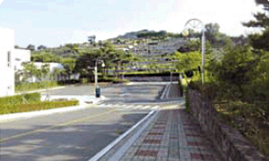 종료:고인의 유골을 모시고 자연장지, 고인 선산등으로 이동